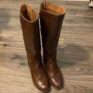 Chic comfortable boots